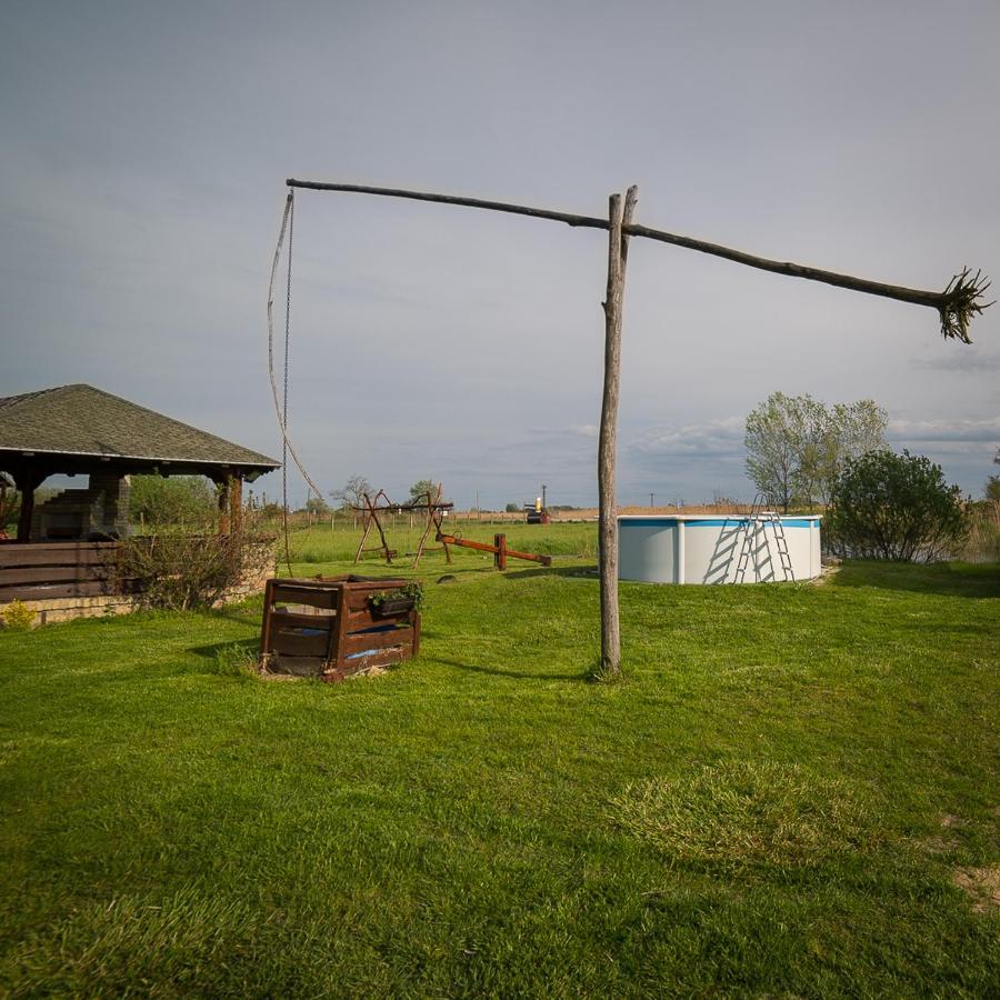 Etno Salas - Etno Ranch - Seosko Turisticko Domacinstvo Villa Palić Exteriör bild
