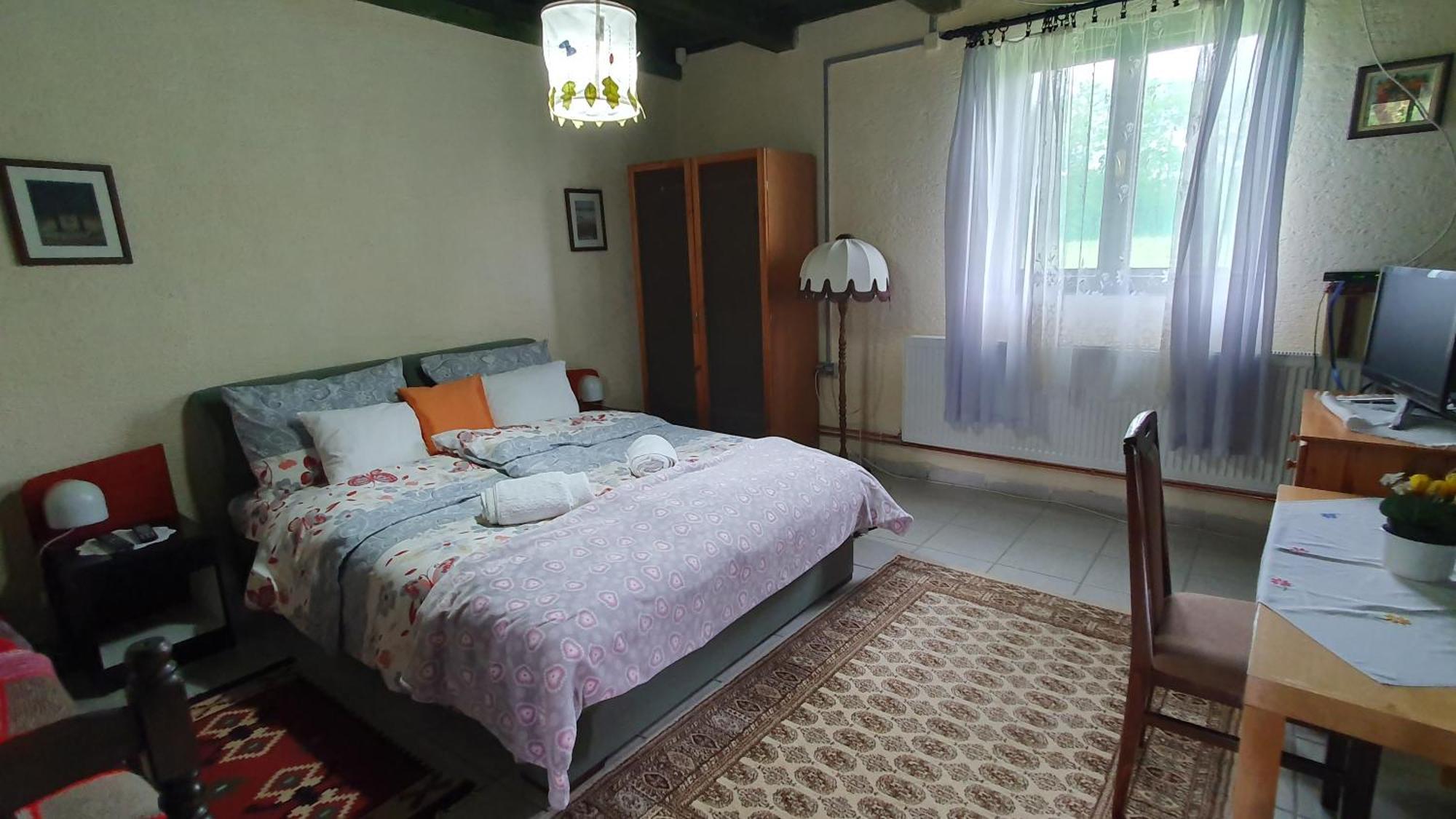 Etno Salas - Etno Ranch - Seosko Turisticko Domacinstvo Villa Palić Exteriör bild